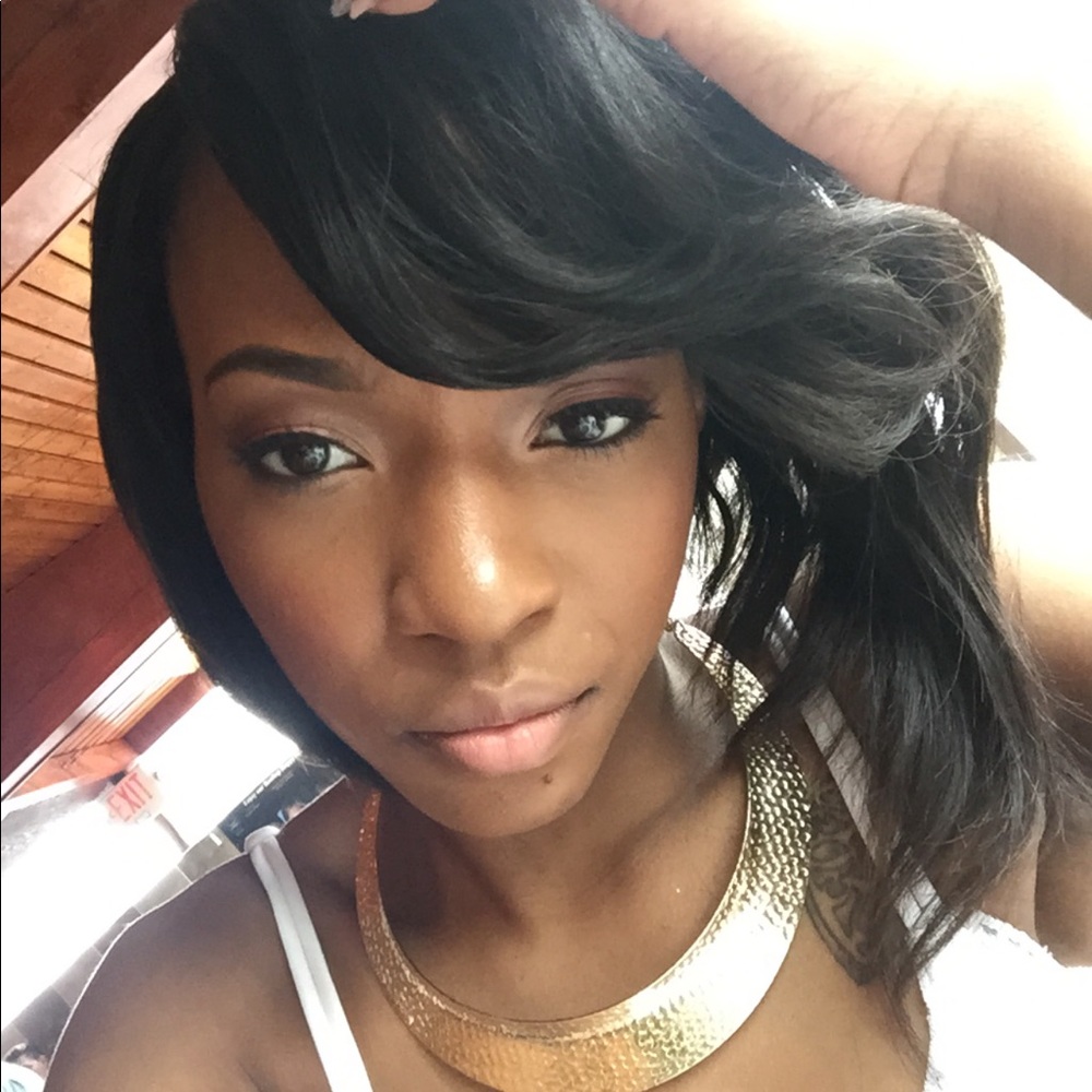 Meet your Posher, Bria
